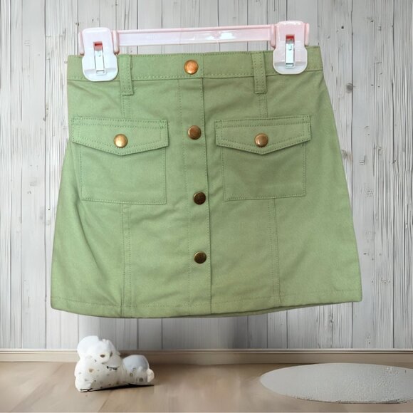 Little Lass Skirt, Sweatshirt, Top 3pc Set - Picture 3 of 7